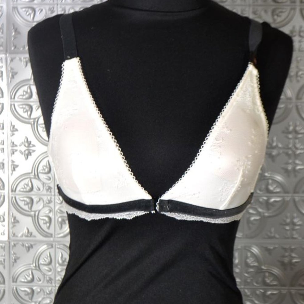 Victoria's Secret Lace Bra Bralette Longline